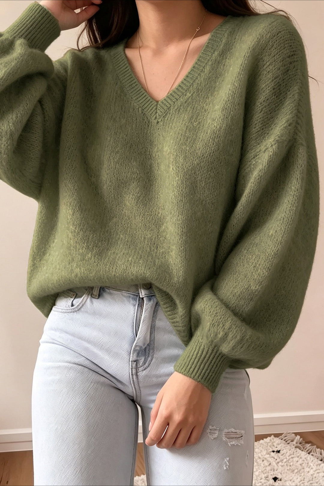 Damenpullover in Olivgrün als lässiger Look für Alltag und Herbst