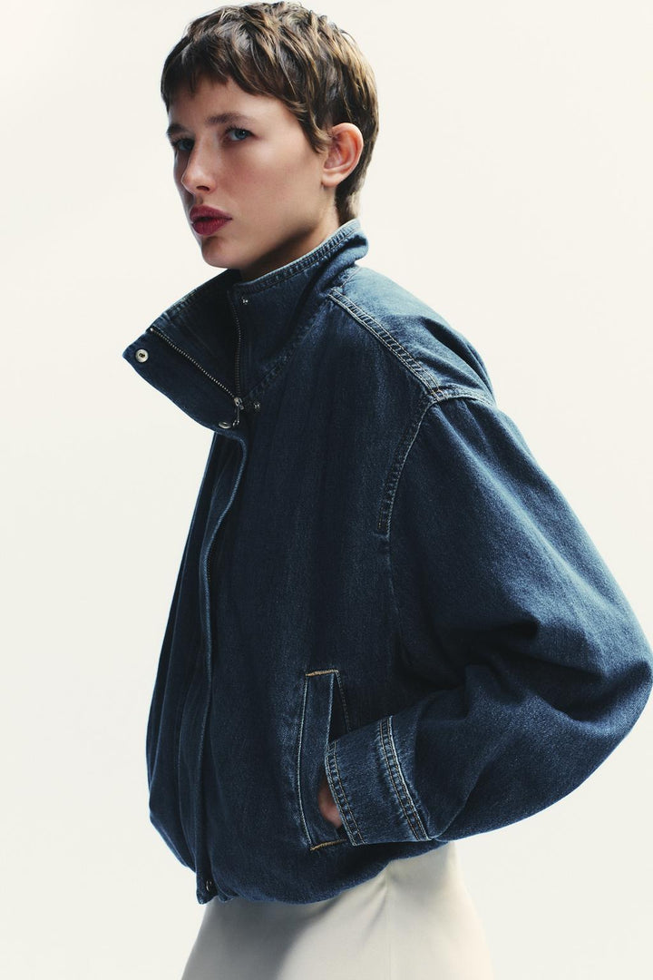 Klassische Vintage-inspirierte Jeansjacke