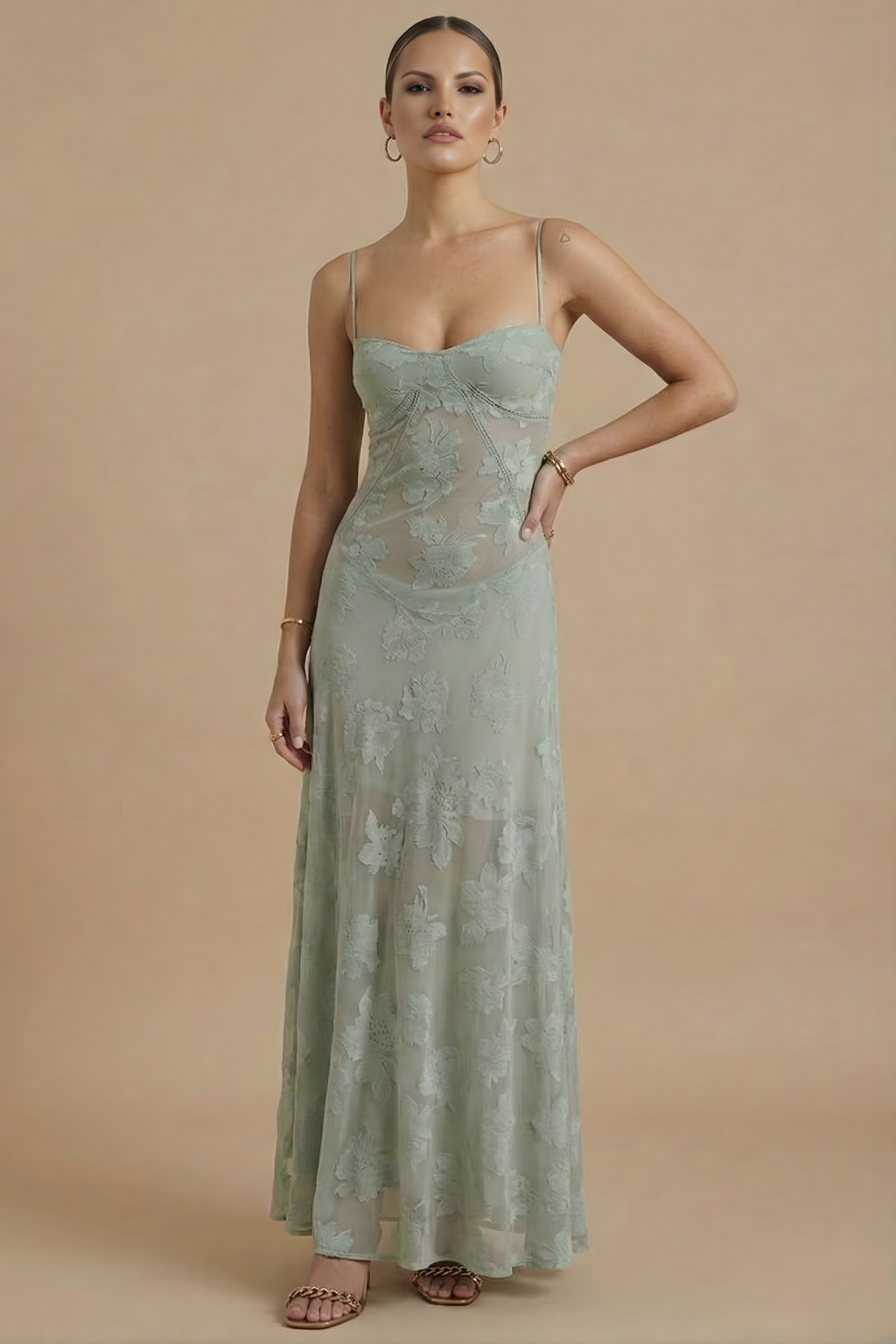 Damen-Maxikleid mit Blumenprint als eleganter Sommerlook