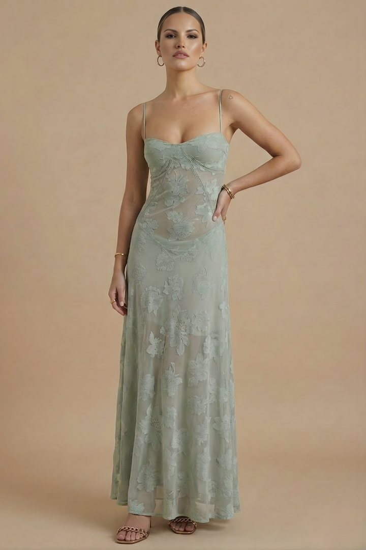 Damen-Maxikleid mit Blumenprint als eleganter Sommerlook