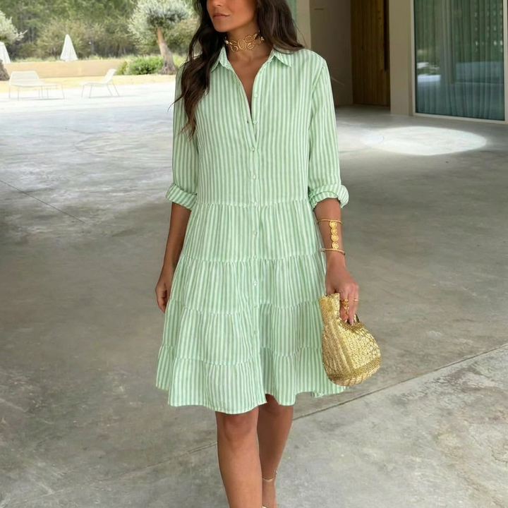 Leichtes gestreiftes Sommerkleid mit Knopfleiste