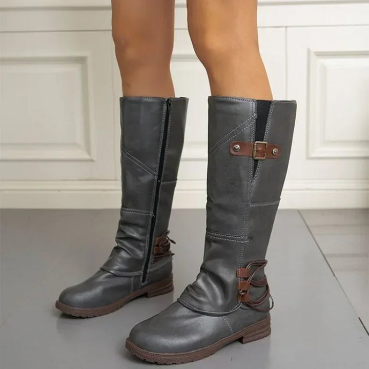 Damen kniehohe Stiefel als stilvolle Outfit-Kombination