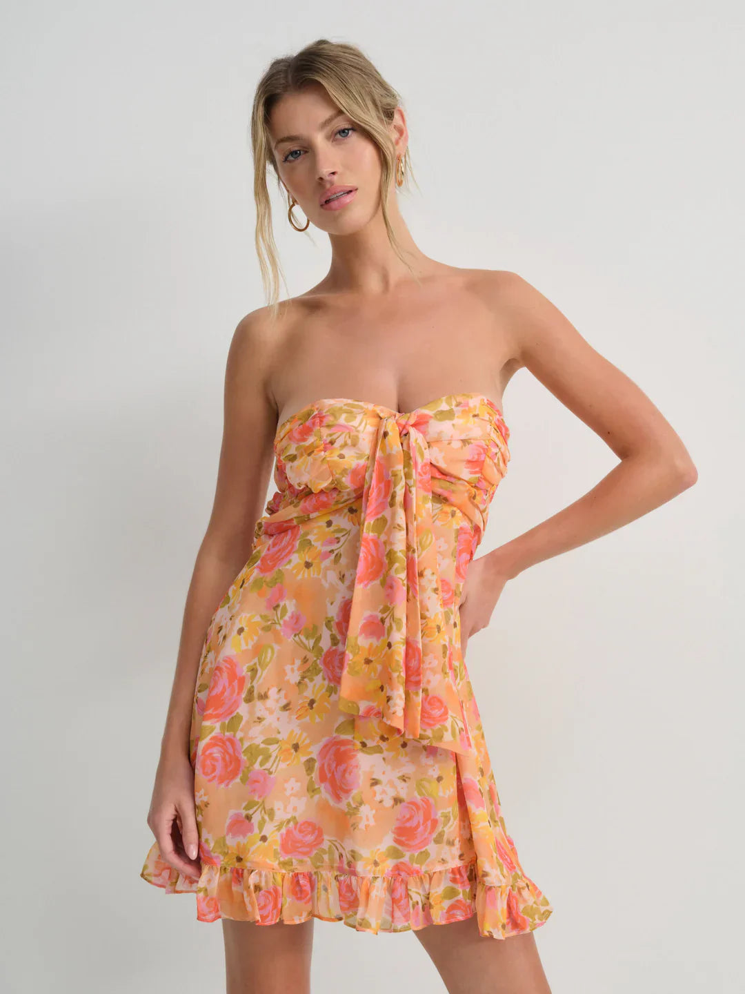 Fließendes florales Boho-Maxikleid