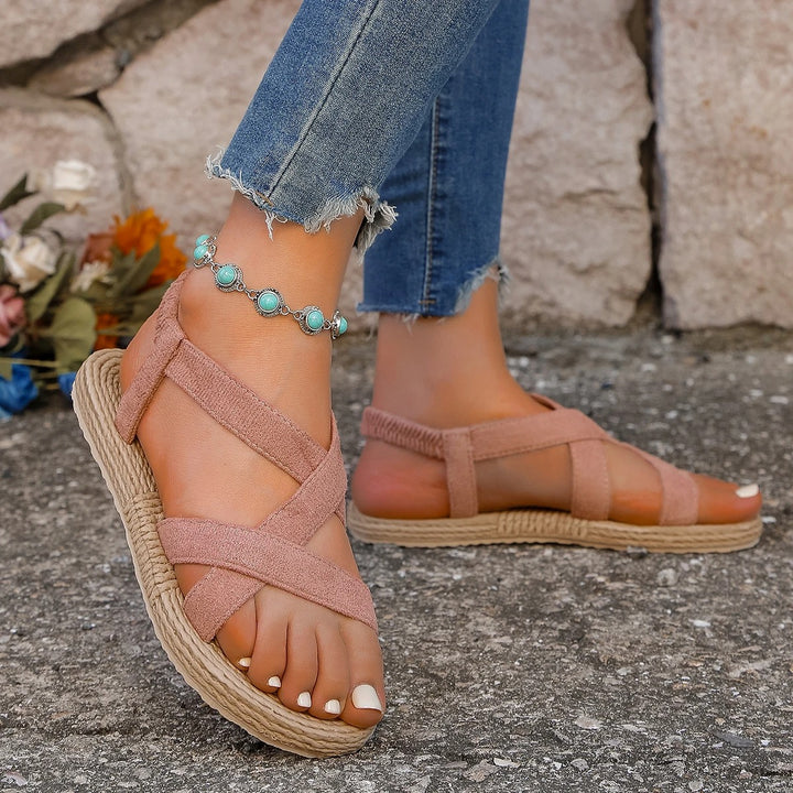 Azelma® | Bequeme Sandalen mit gekreuzten Riemen