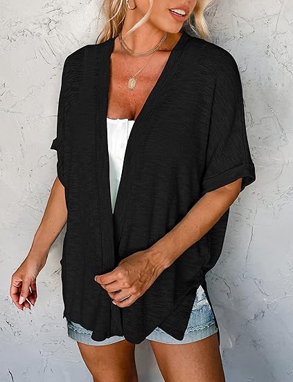 Stilvoller Kurzarm-Strickcardigan mit offenem Schnittdesign
