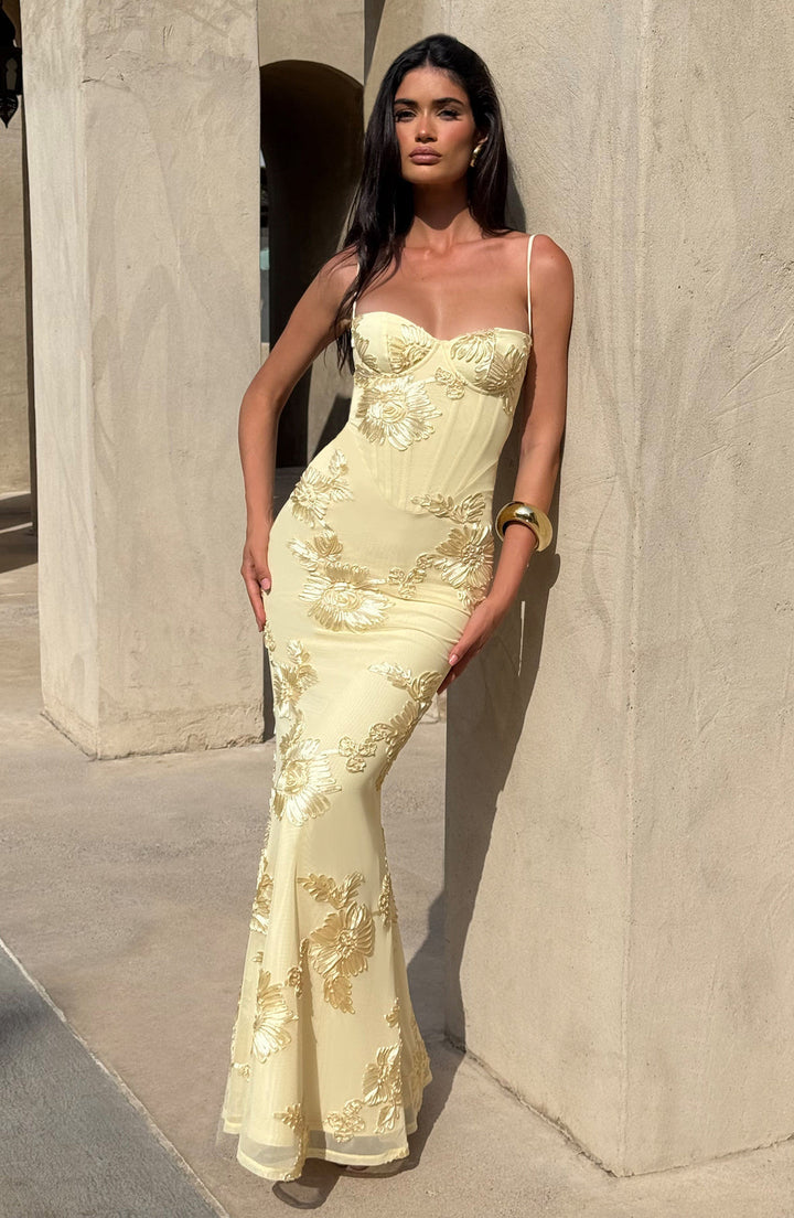 Elegantes Damen-Maxikleid mit Spaghettiträgern für Sommerhochzeit Gäste