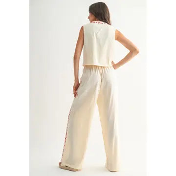 Boho Leinen-Set für Damen mit dekorativer Stickerei und weiter geschnittener Hose
