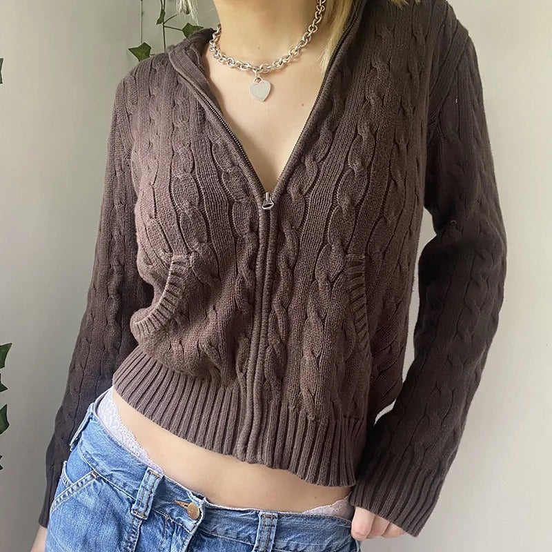 Gemütlicher Kapuzenstrickcardigan mit Knopfleiste vorne