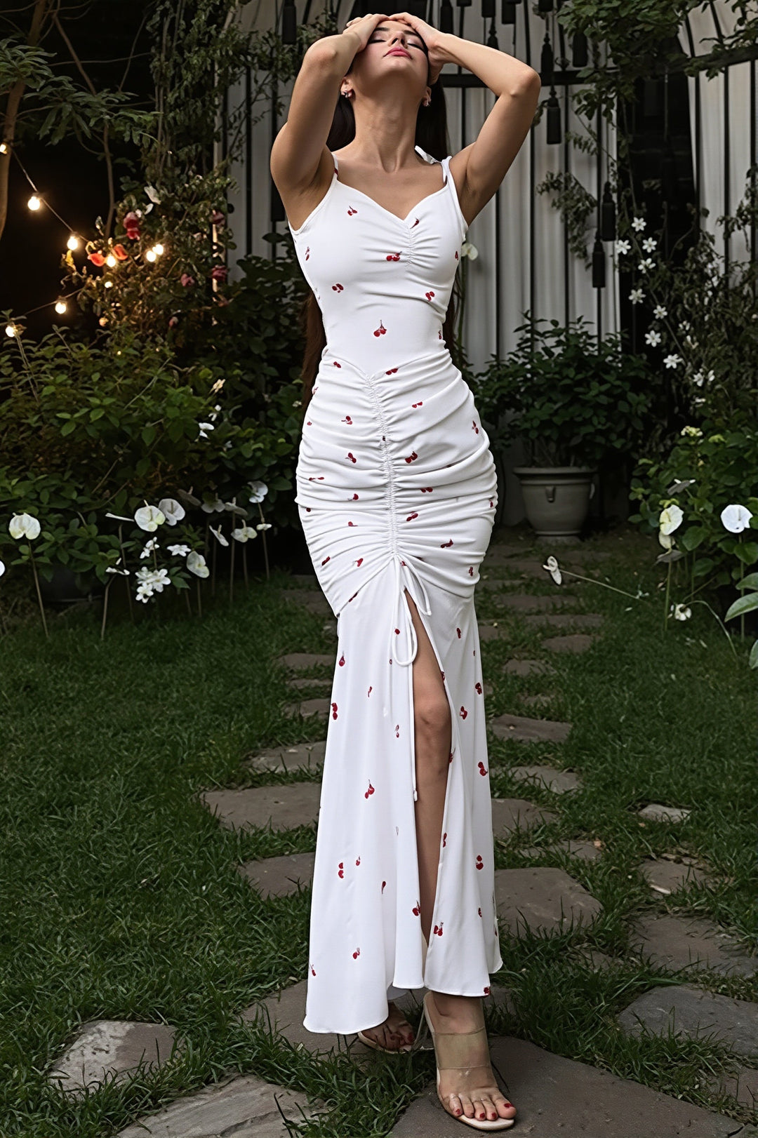 Rückansicht des langen Bodycon-Kleids für Damen mit hohem Kragen