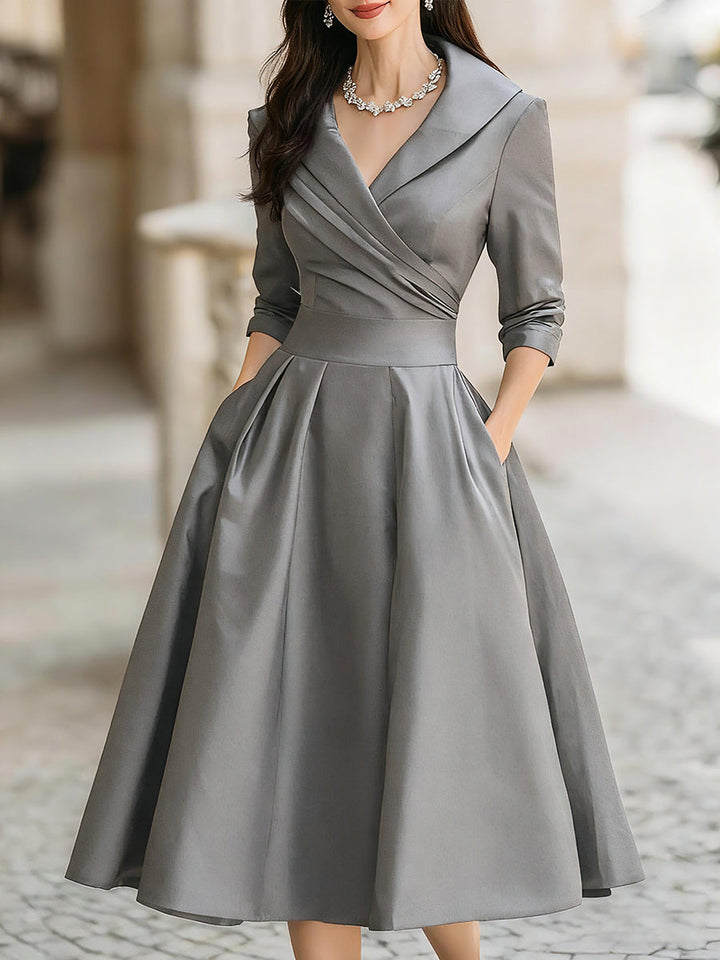 Vintage Satin Midi-Kleid mit drapiertem Kragen