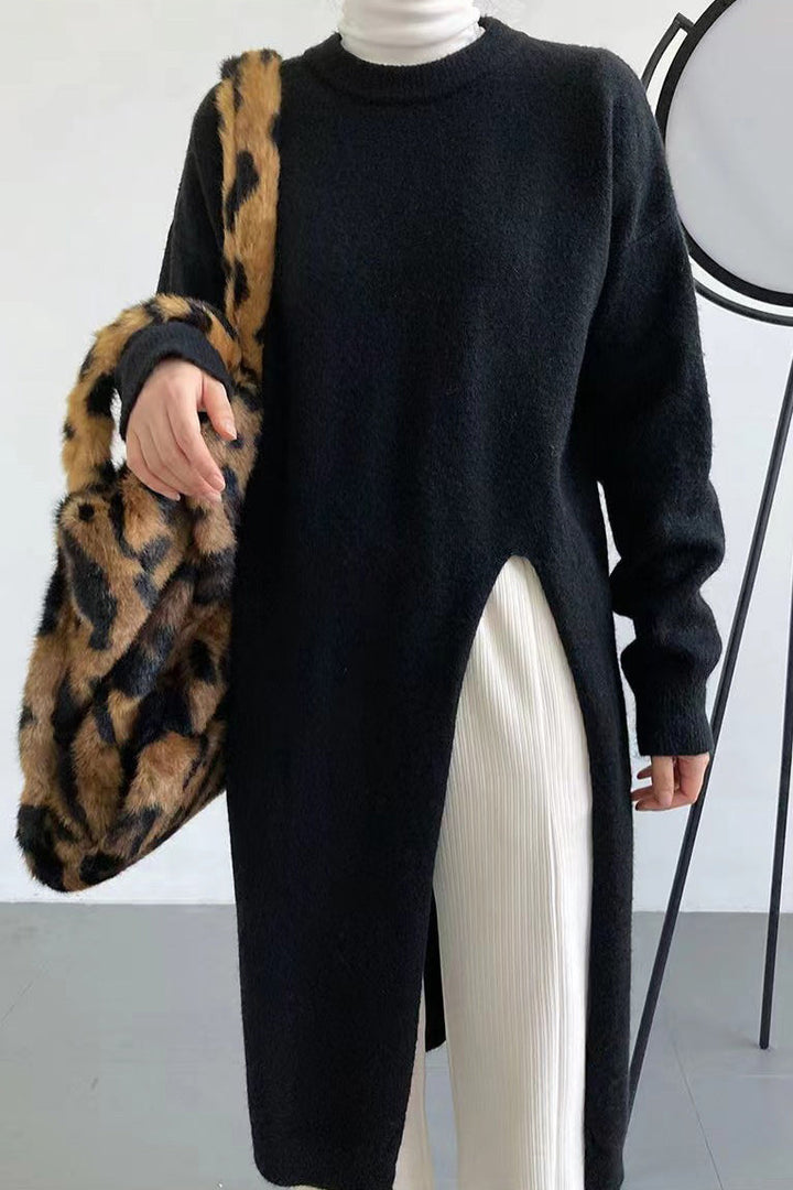 Strickkleid mit Seitenschlitz