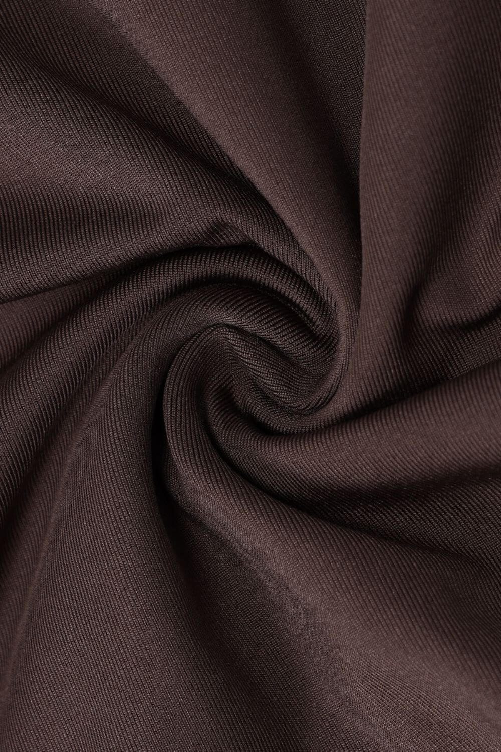 Asymmetrisches, drapiertes, einseitiges kurzes Kleid