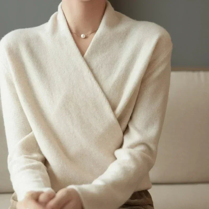 Cashmere Luxe - Eleganter Überkreuzter Pullover für Damen