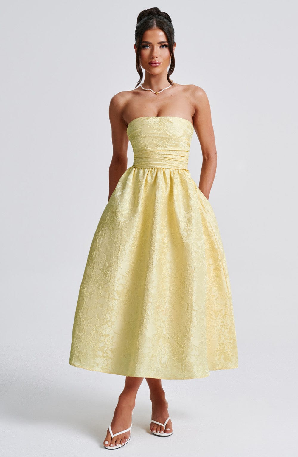 Floraler Jacquard Trägerloser Plissierter Midikleid Zitrone
