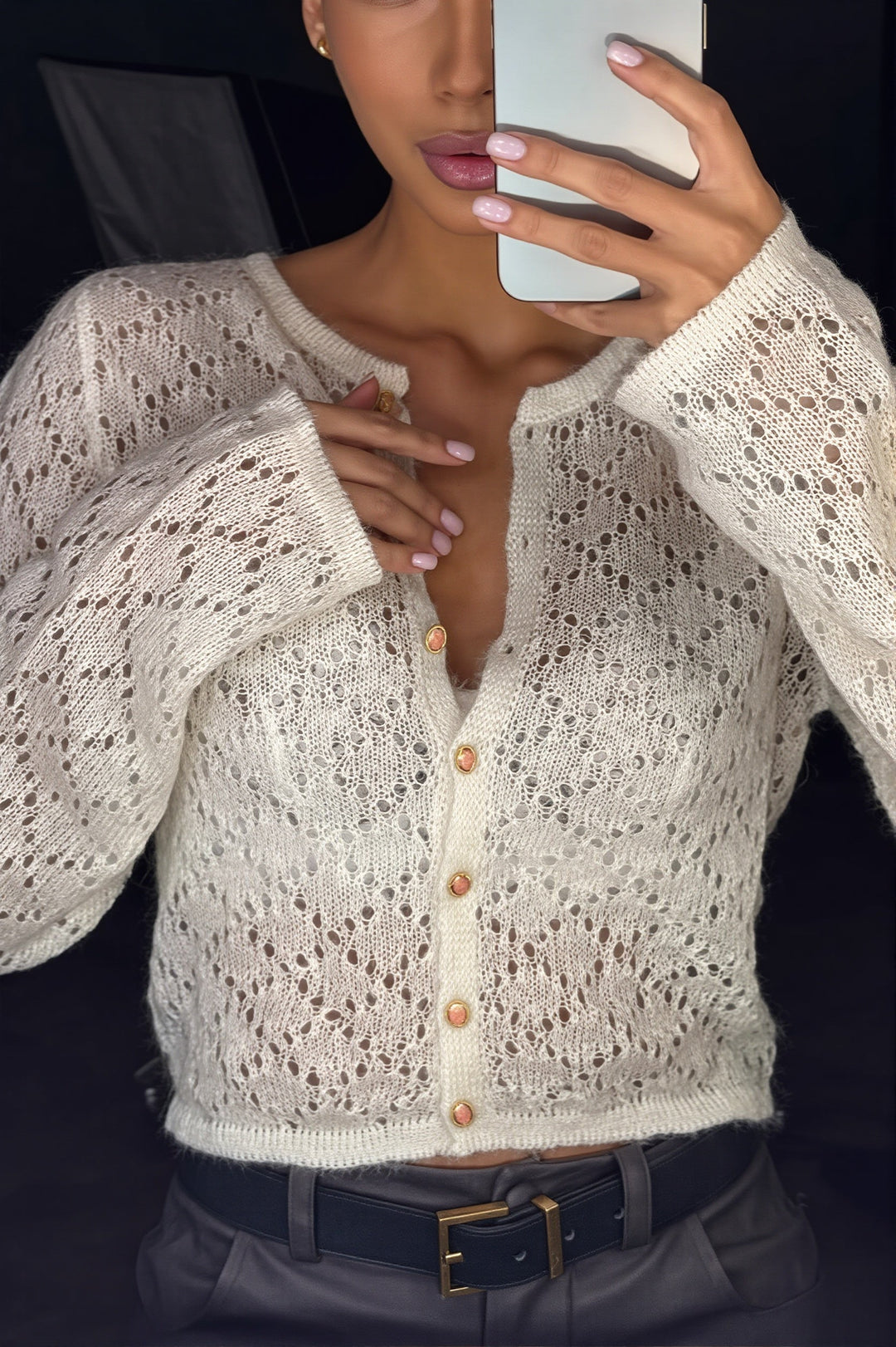 Leichte Häkelstrickjacke für vielseitige Layering-Looks