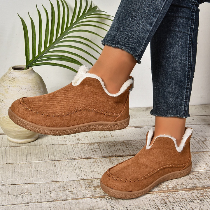 Gemütliche gefütterte Winterstiefel für Damen mit rutschfesten Sohlen