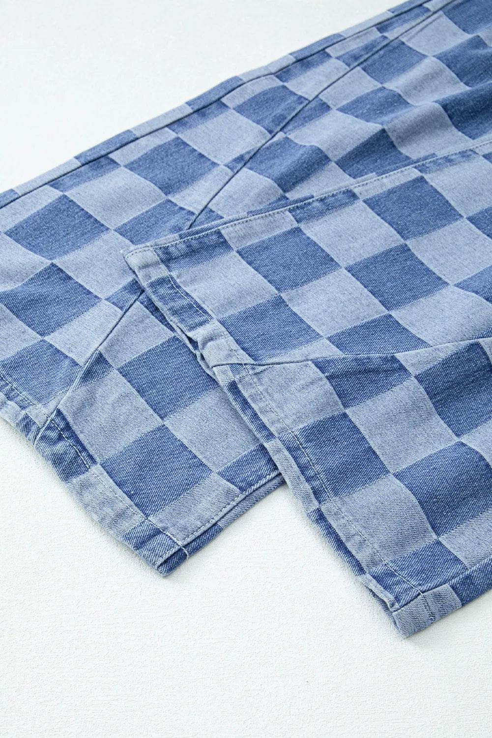 Karierte Jeans mit weitem Bein und Taschen
