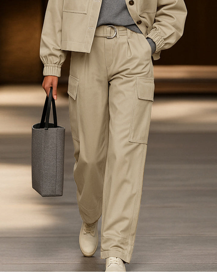 Moderne Utility-Transportjacke und Hose Set