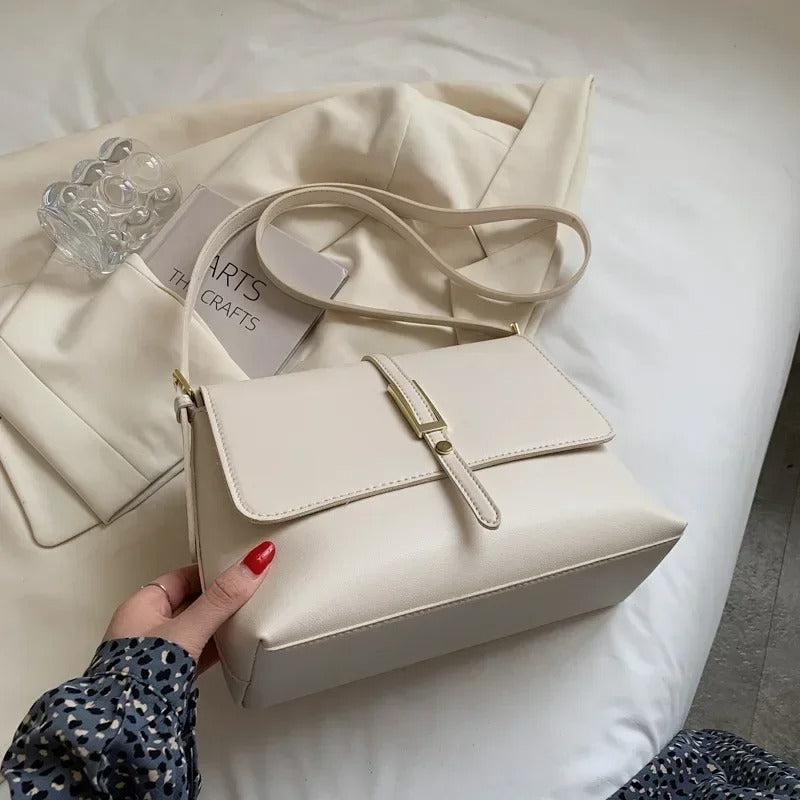 Helviora® | Klassische Schultertasche mit Verschlussriemen