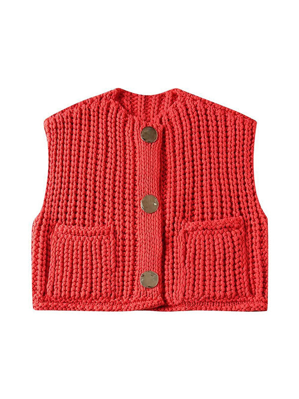 Detailansicht der aufgesetzten Taschen am Damen Cardigan aus Strick