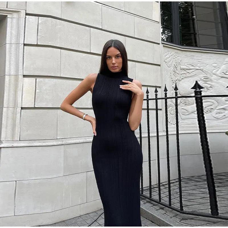 Weiches gestricktes, geripptes Bodycon-Midikleid