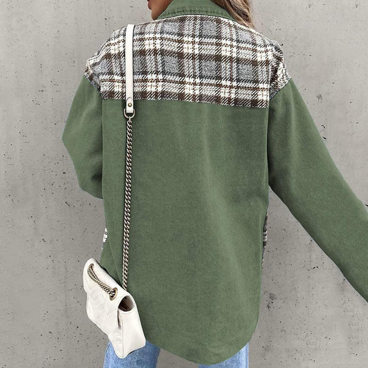 Elegante Damenjacke mit Karomuster und klassischem Kragen