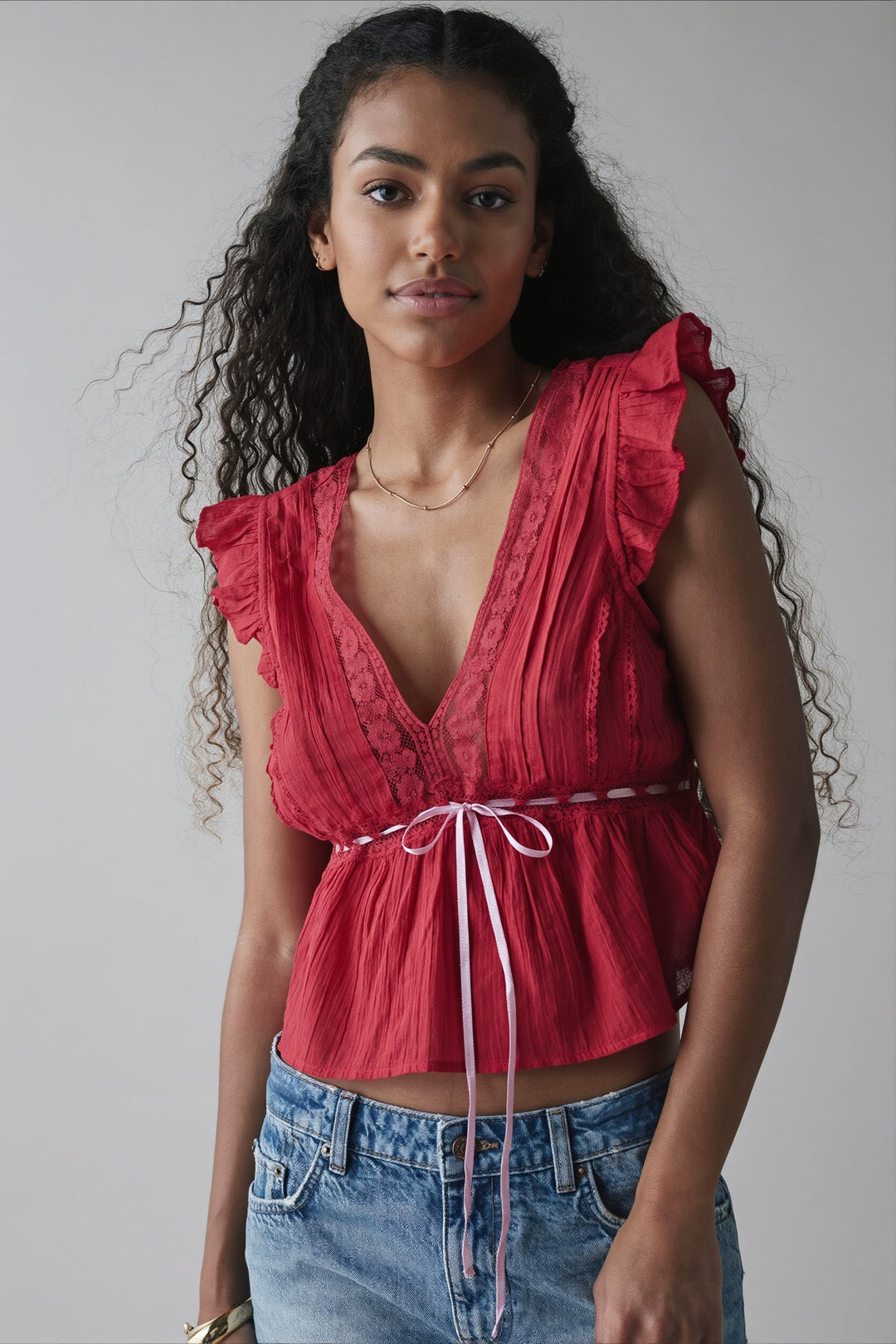 Damen Rüschenbluse mit langen Ärmeln und Spitzenakzenten