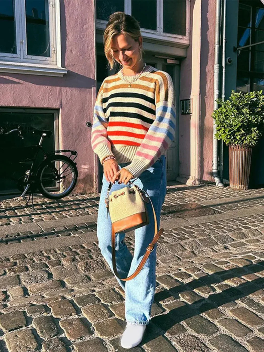 Bunter gestreifter Vintage-Strickpullover mit Rundhalsausschnitt