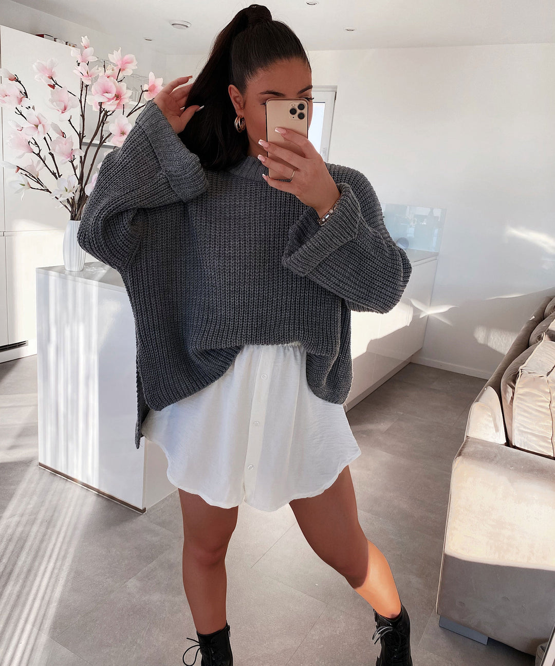 Eleganter weißer Rock