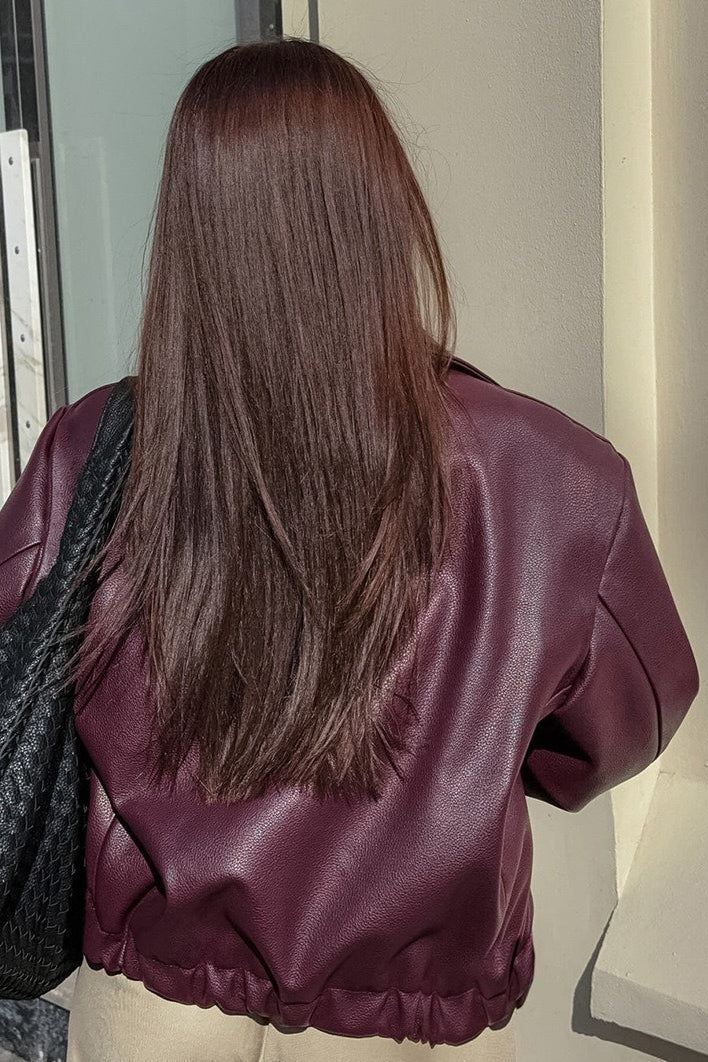 Kunstleder-Bikerjacke als vielseitige Übergangsjacke