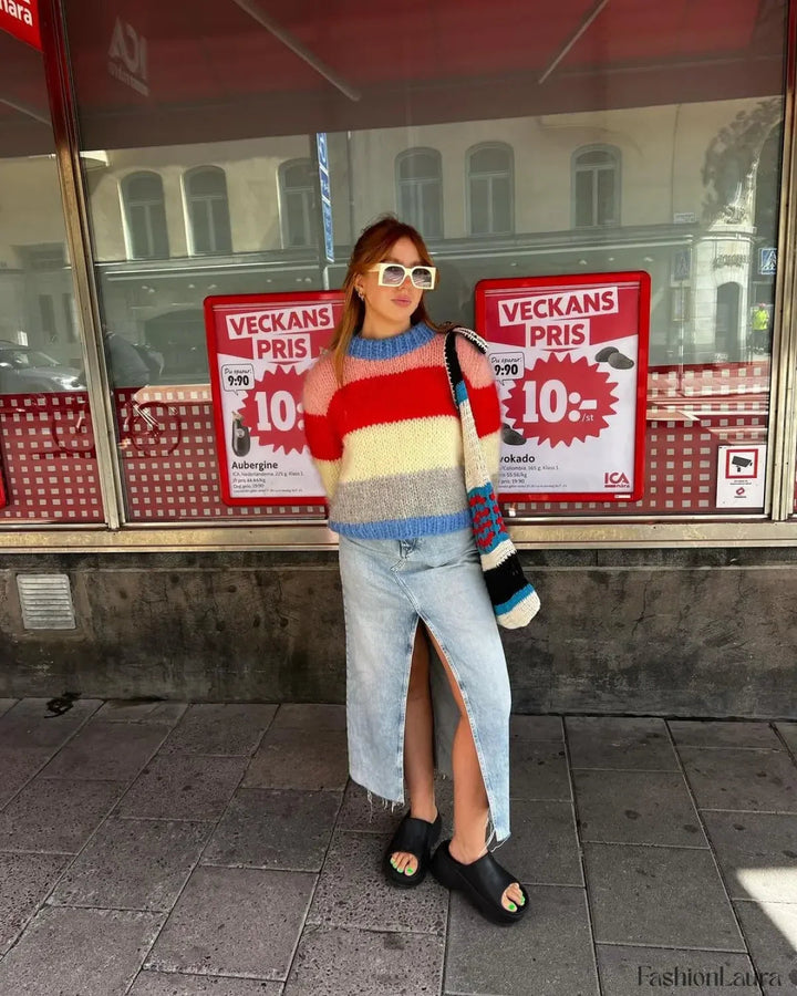 Bunter gestreifter Strickpullover für lässig schicke Looks