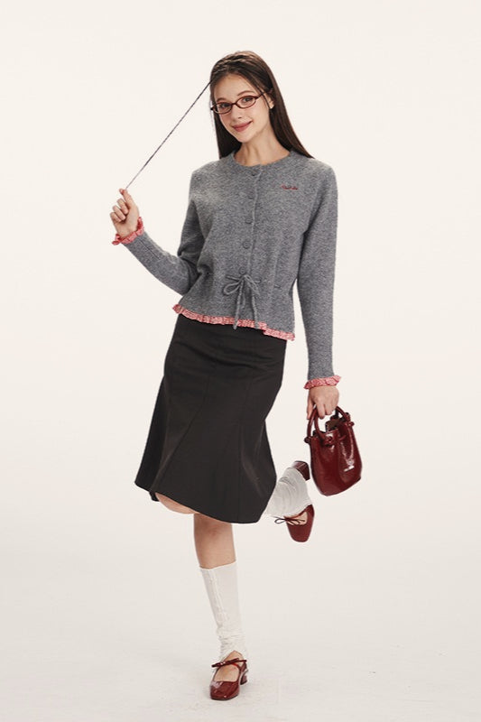 Schmal taillierter Strickcardigan mit Einsatzdesign