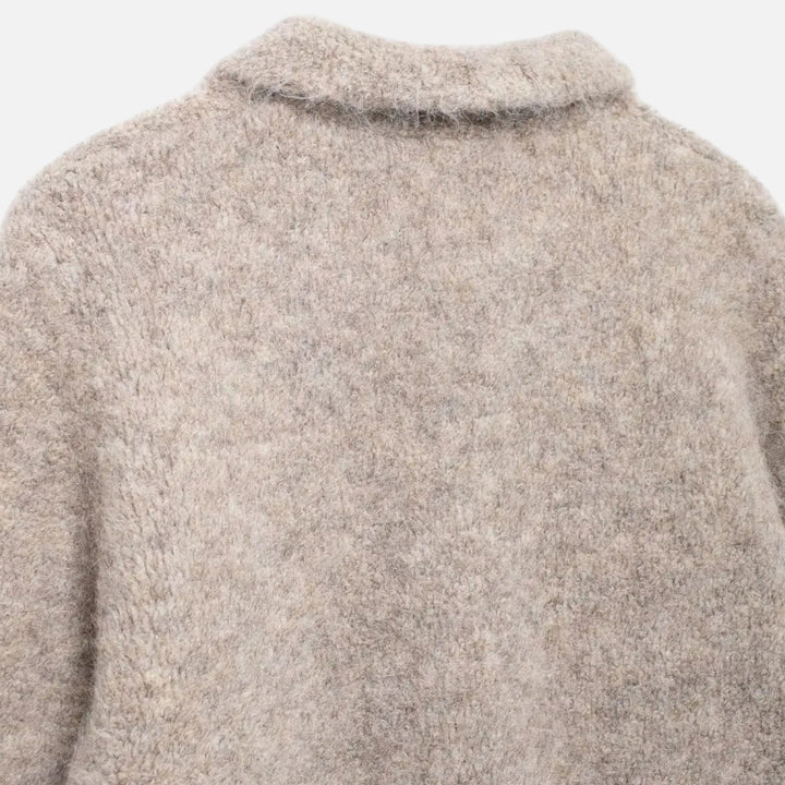 Gemütlicher Strickcardigan mit Blumenmuster für schicke Herbstmode