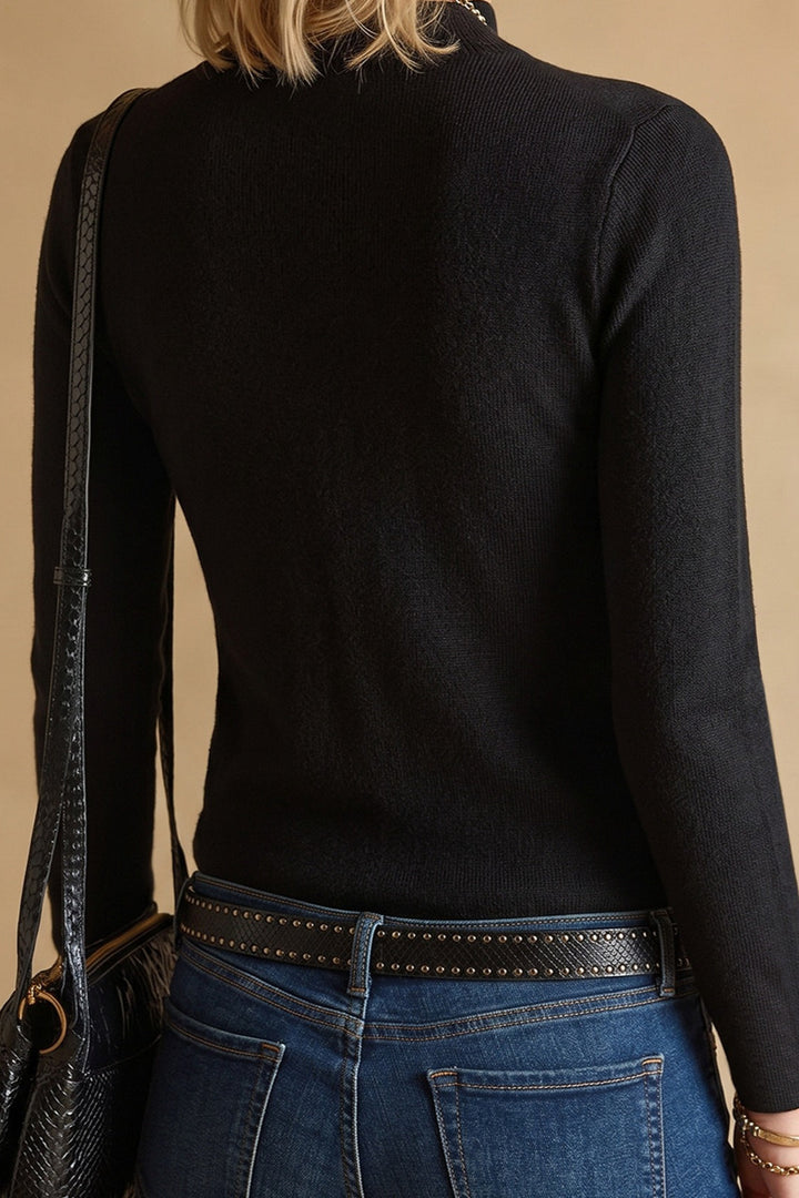 Damenpullover aus Strick mit modernem Stehkragen