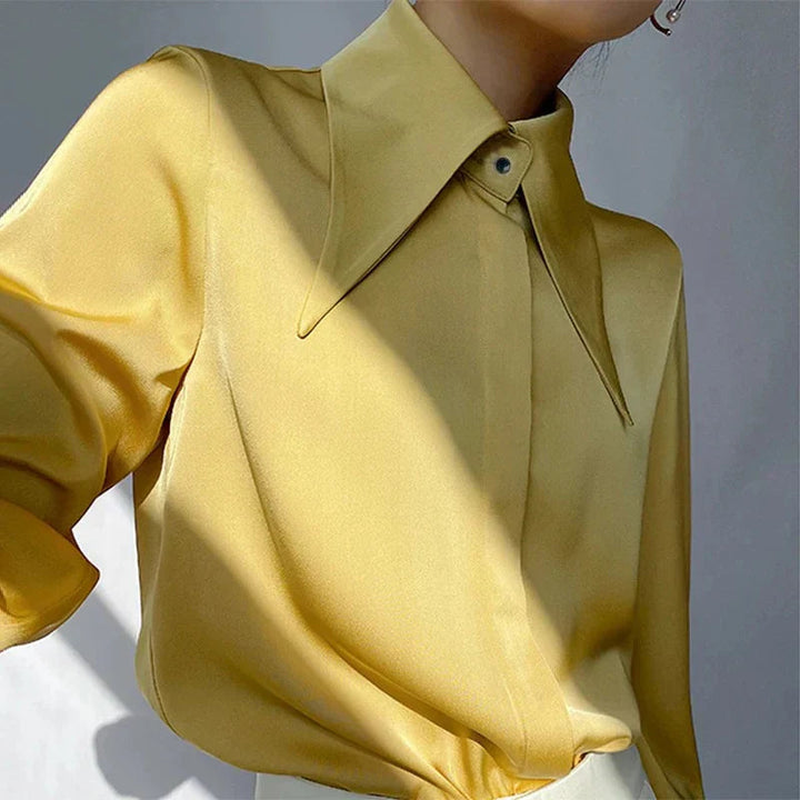 Damen Satinbluse in Uni mit modernem Kragen und Ärmelmanschetten mit Knöpfen