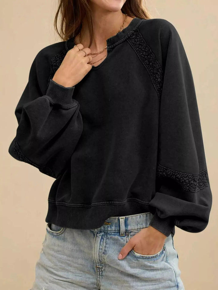 Gemütliches Sweatshirt mit Spitzenbesatz für lässig-schicke Looks