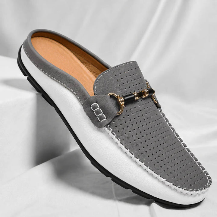 Bequemer atmungsaktiver Damen Slipper in Profilansicht