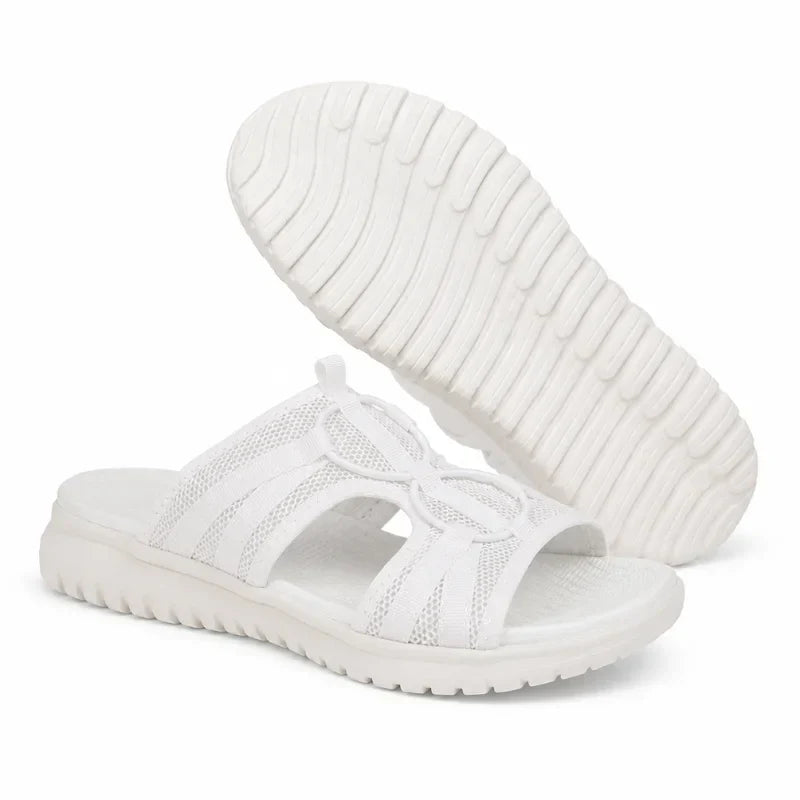 Damen Schlupfsandalen mit breiter Passform, Ansicht von schräg vorn
