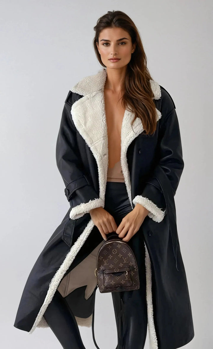Eleganter langer Mantel mit kuscheligem Fleece-Kragen