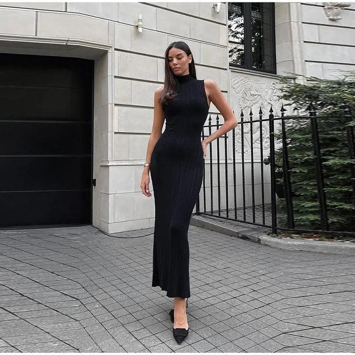Weiches gestricktes, geripptes Bodycon-Midikleid