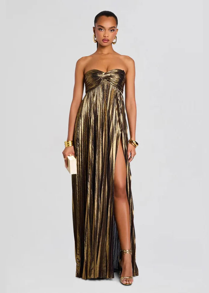 Schickes silbernes trägerloses Abendkleid