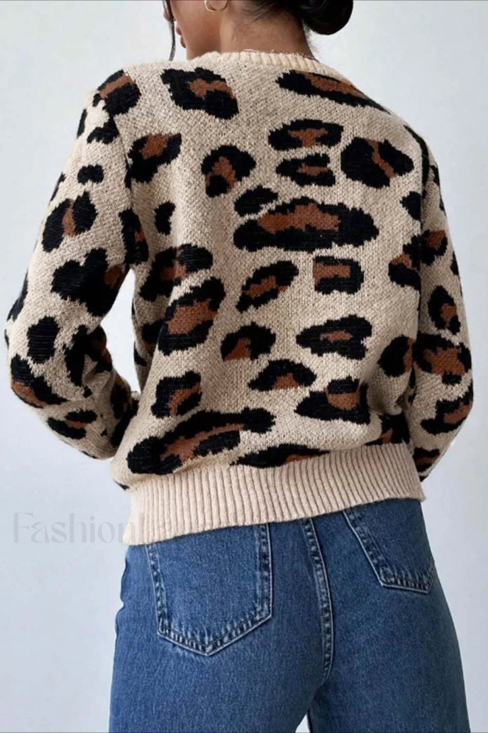 Schicker Pullover mit Farbfeld und Leopardenmuster und Rundhalsausschnitt