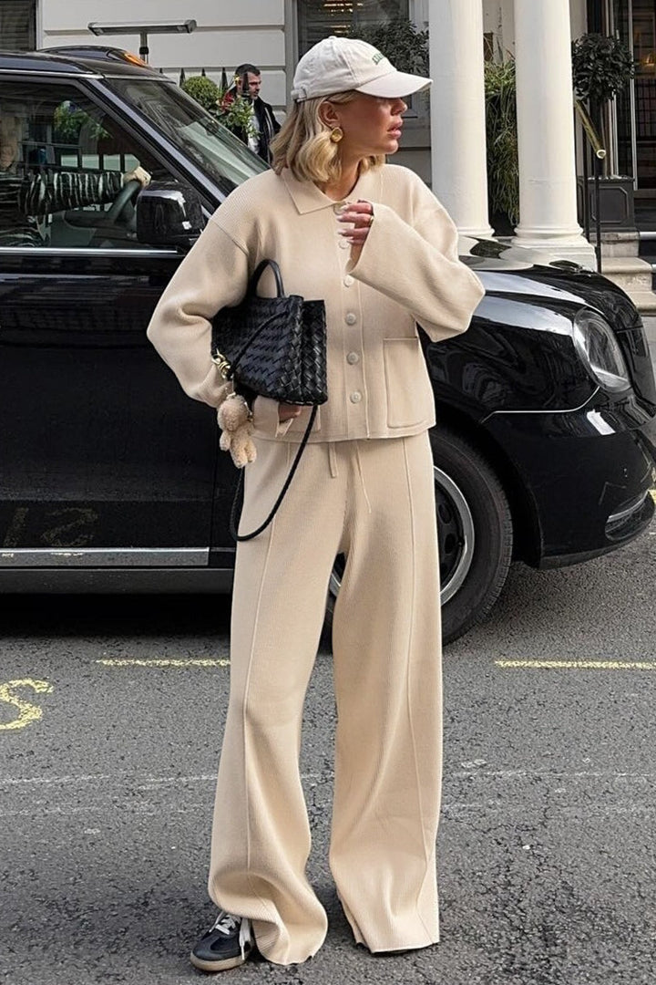 Damen-Strickset mit Cardigan und weitbeiniger Hose als zweiteiliges Outfit