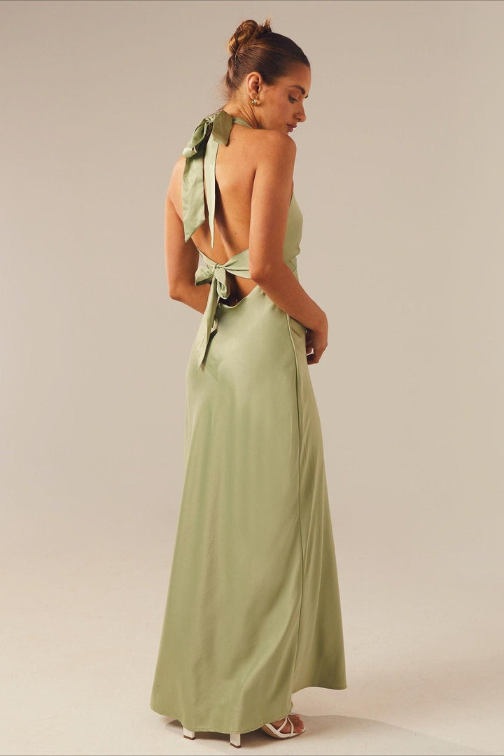 Langes Damenkleid mit V-Ausschnitt und schmaler Silhouette in Uni-Design