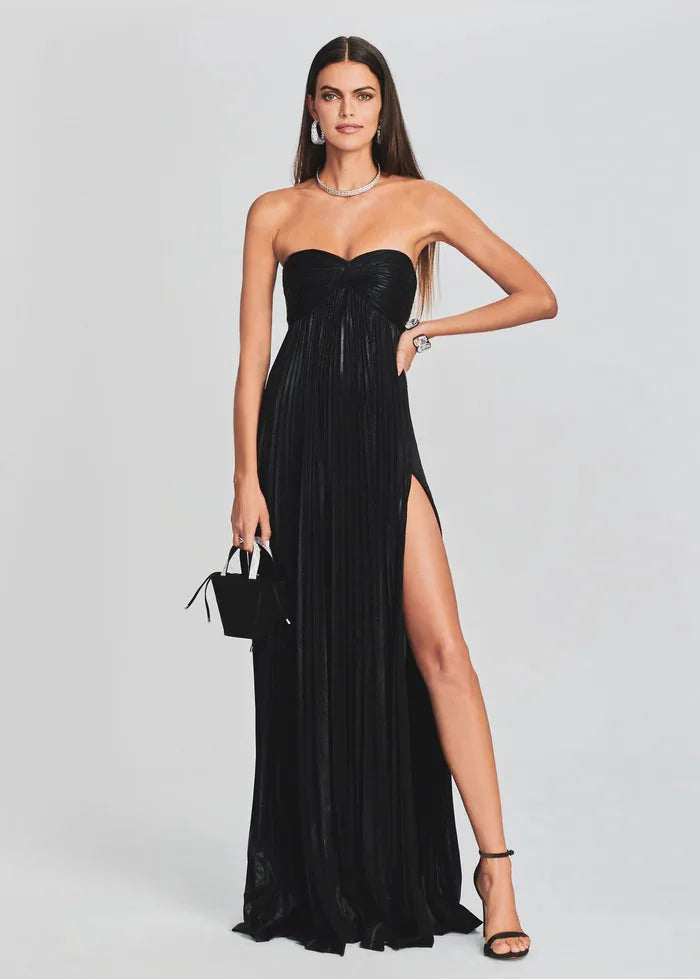 Schickes silbernes trägerloses Abendkleid