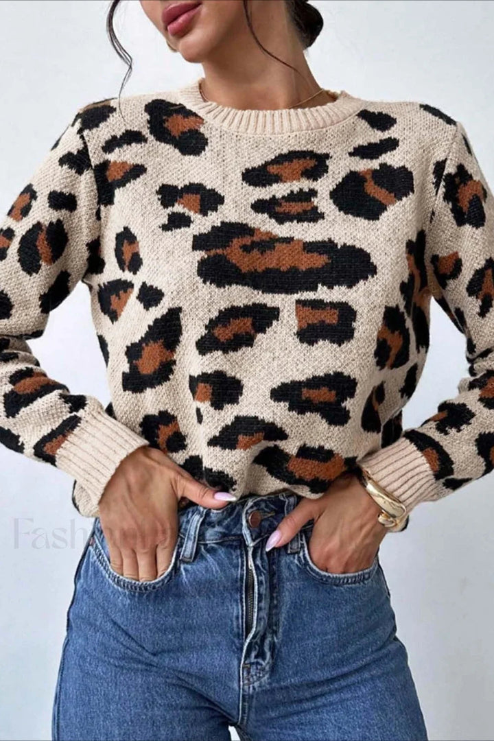Schicker Pullover mit Farbfeld und Leopardenmuster und Rundhalsausschnitt