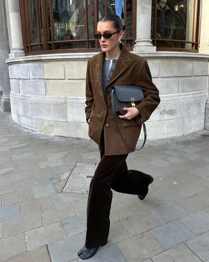 Zeitloser Wildleder-Blazer für mühelosen Stil