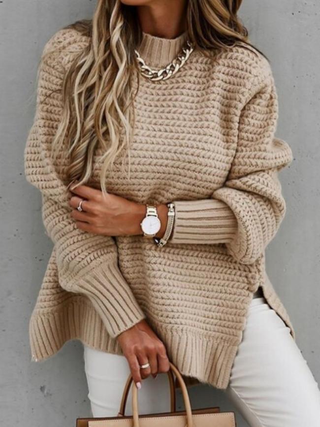 Cozy knit sweater with an elegant fit 