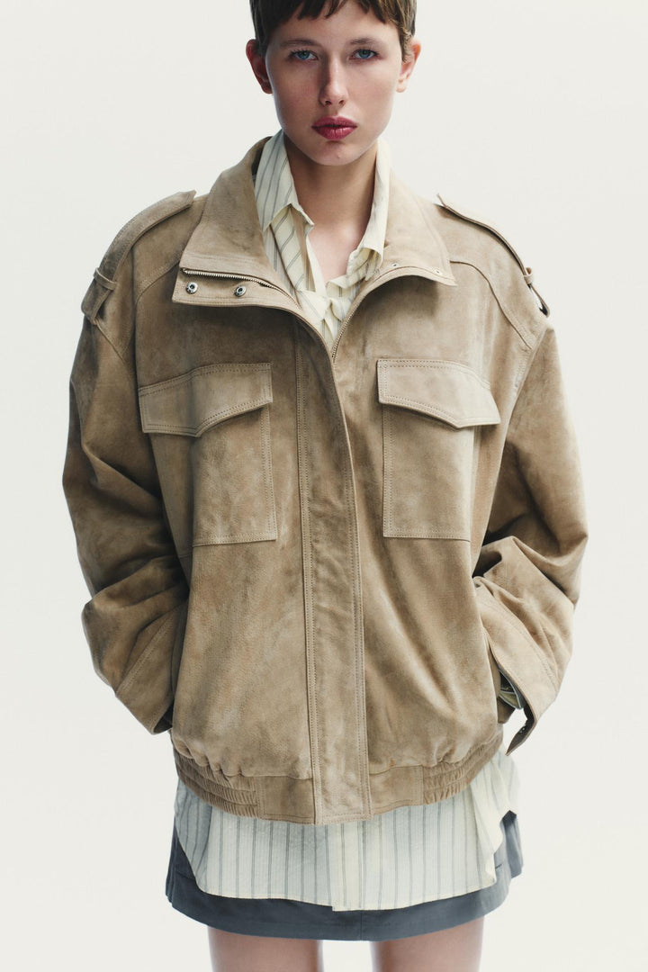 Klassische vintageinspirierte Wildlederjacke