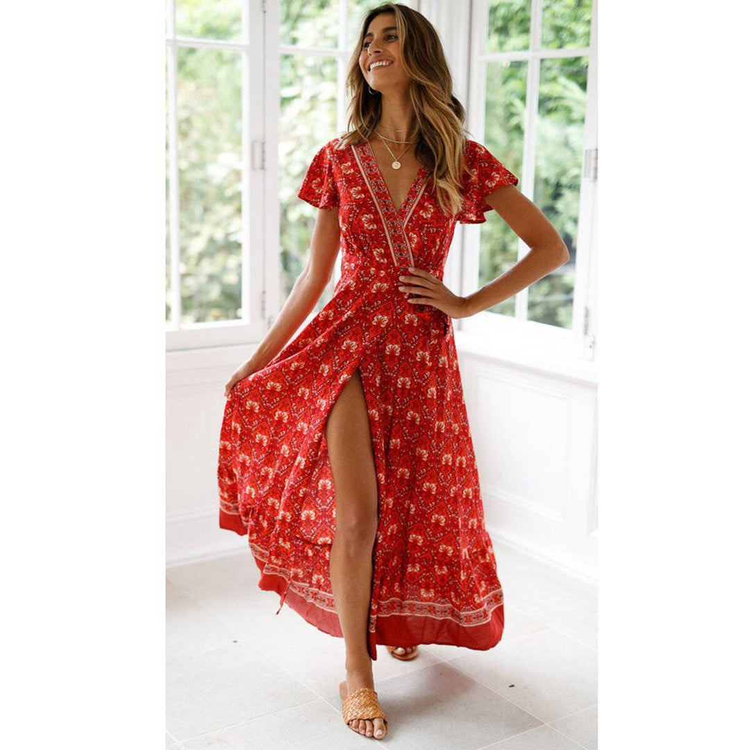 Rotes Böhème Wickelkleid mit Schlitzdetail